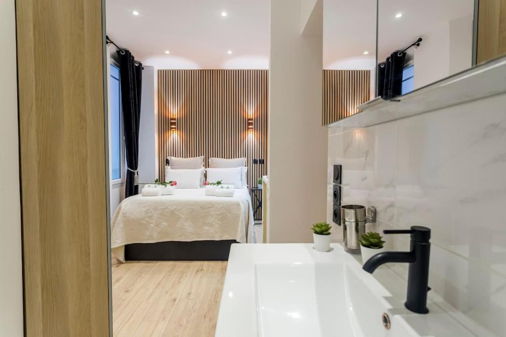 Suite Paris, Tour Eiffel, Champs Elysees מראה חיצוני תמונה